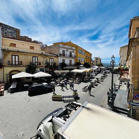 La Meridiana - Centro Storico Di Pizzo المظهر الخارجي الصورة