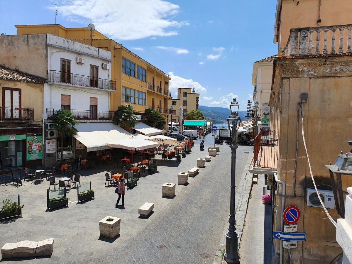 La Meridiana - Centro Storico Di Pizzo المظهر الخارجي الصورة