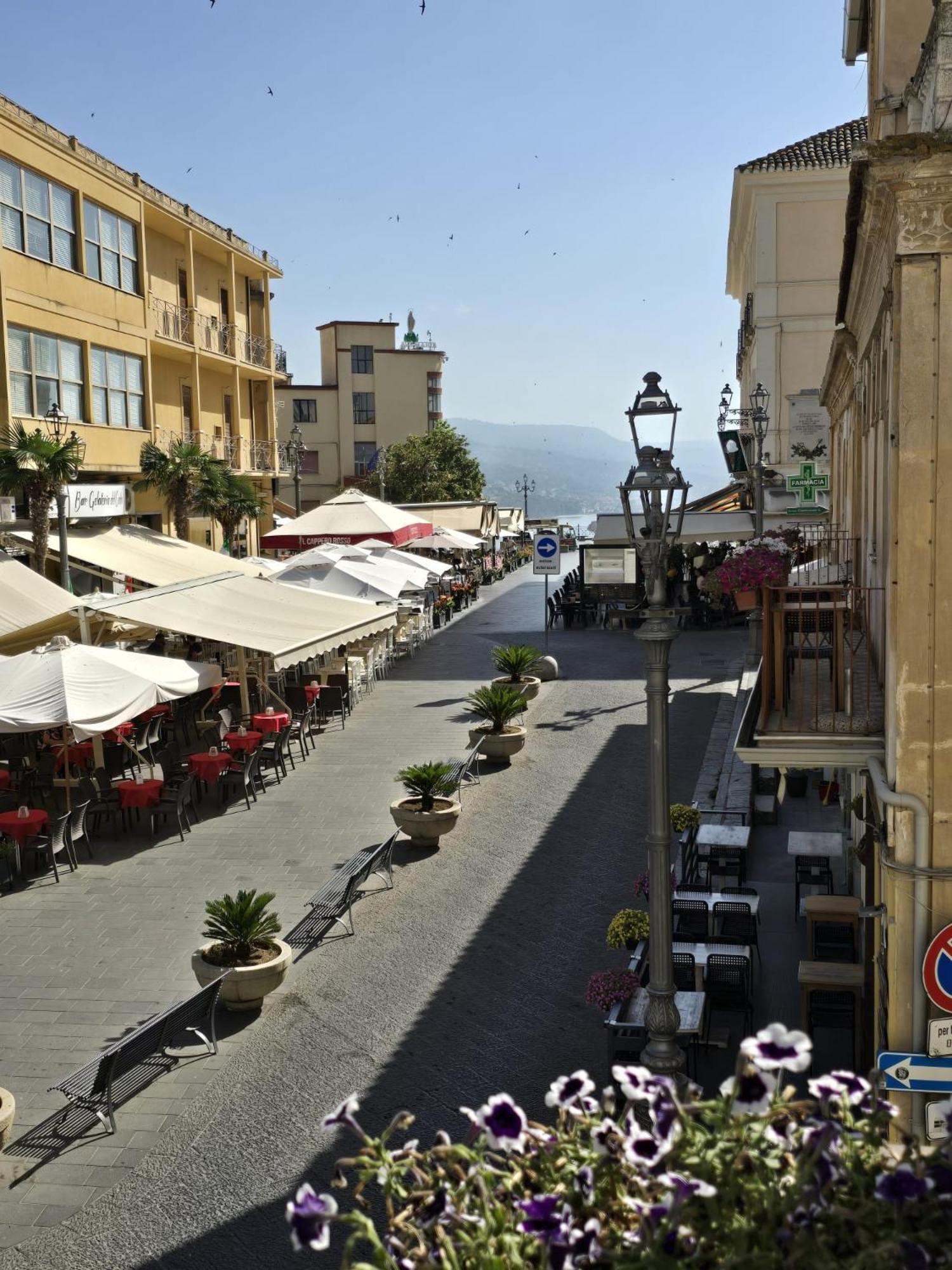 La Meridiana - Centro Storico Di Pizzo المظهر الخارجي الصورة